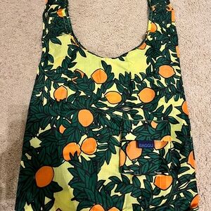 BAGGU Tote with Orange and Green Leaf Design - Large
